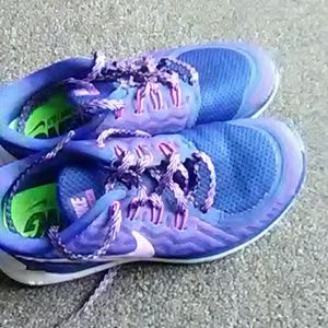 Running Shoes